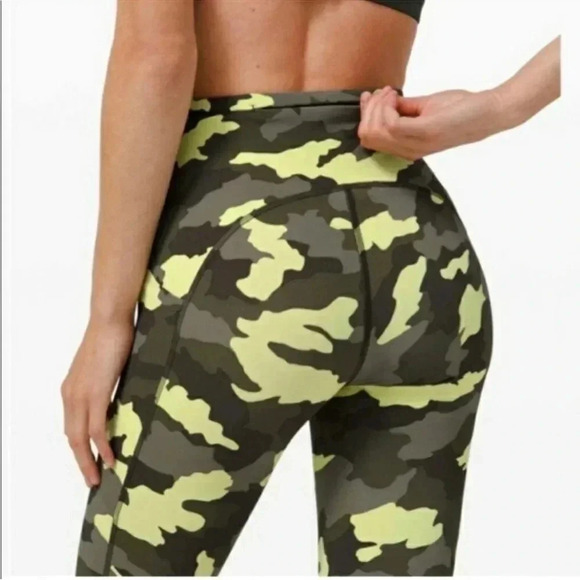 Lululemon Swift Speed HR Tight 28” Luxtreme LW5CY4S HCCG Neon Green Camo Size‎ 2 - Picture 2 of 13